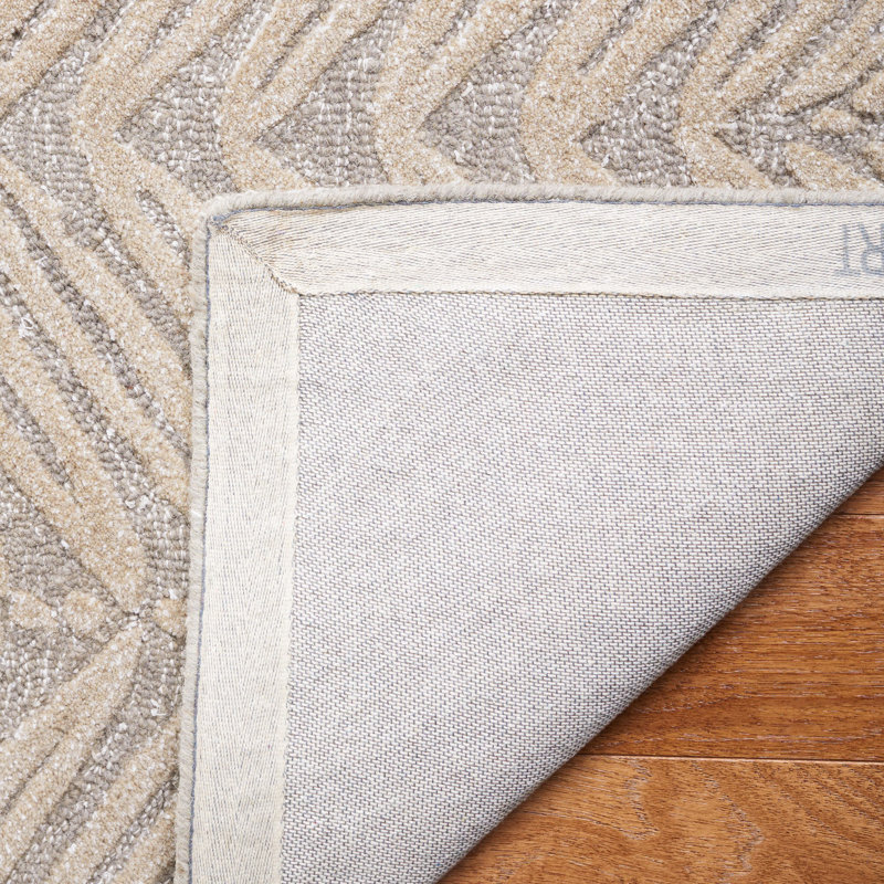 Geraro Martha Stewart Hand Tufted Wool/Viscose Floral Rug in Beige, Rectangle 5' x 8'