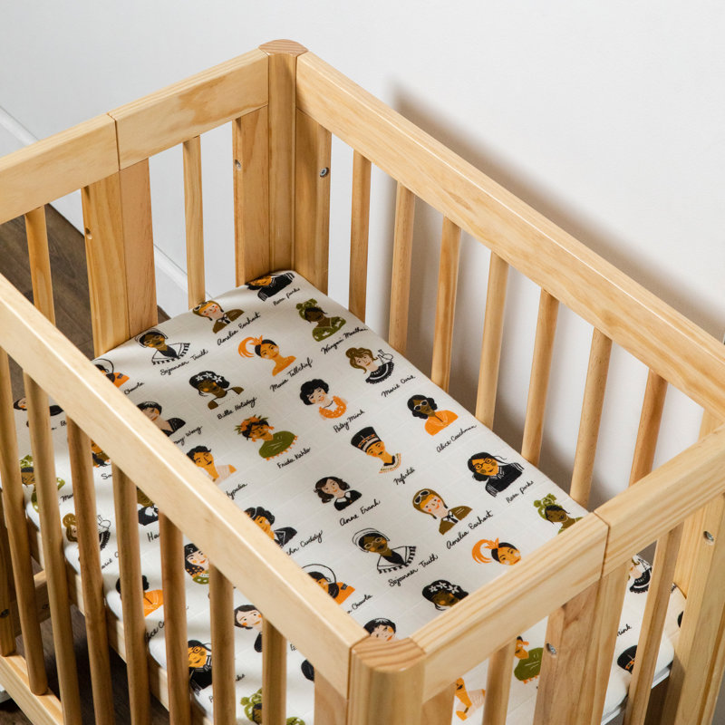 Women in History Organic Cotton Bassinet Sheet