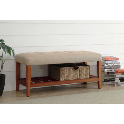 Tissu beige et siège confortable en chêne - coussin doux, accents naturels, banc de salon polyvalent avec finition de rangement, rembourrage confortable, rangement
