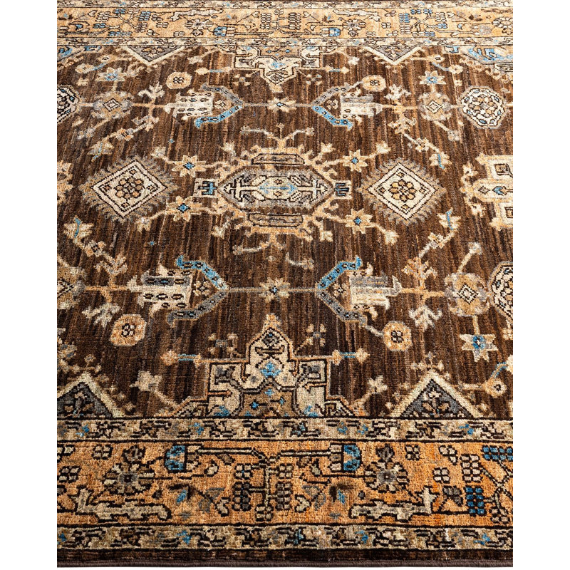 Tapis brun rectangulaire unique de 4 pi 2 po x 5 pi 6 po Deliylah