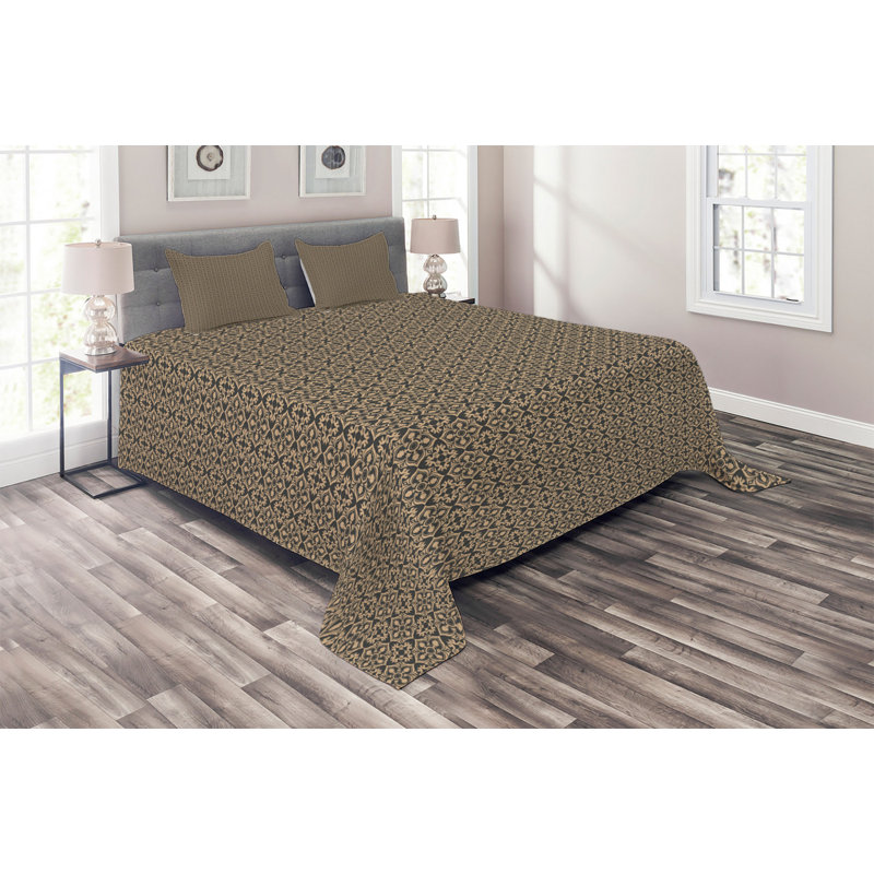 Traditional Polyester Damask Coverlet, Queen Bedspread + 2 Shams