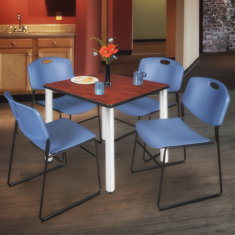 Ensemble de table de salle à manger et de chaises Albaugh, H 29 po x l 36 po x P 36 po, Chrome, Cerisier