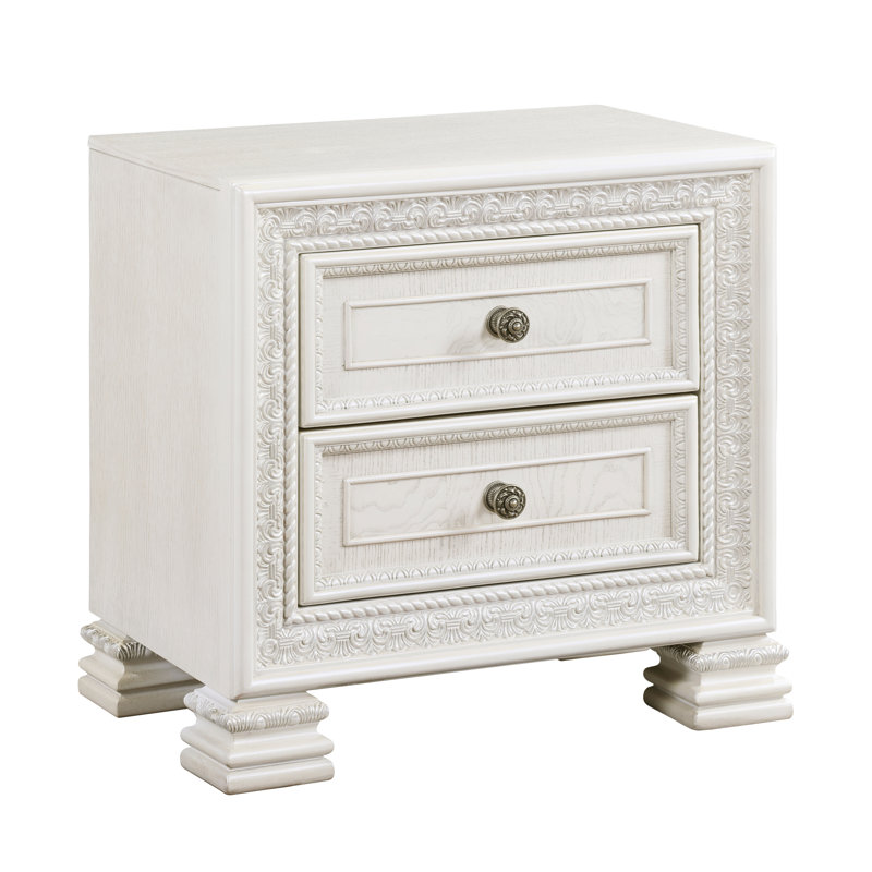 Classic Classic Luxury White