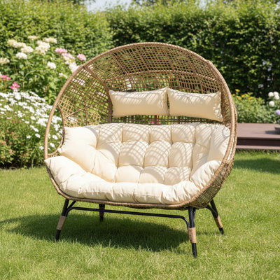 Beige Egg-Shaped Rattan Sofa Chair For Two, Extra-Large Size, Fixed Design, Thickened Soft Cushions For Comfortable Long-Term Sitting, High Load-Bearing Capacity Suitable For Balcony, Terrace, Courtyard And Outdoor Leisure.