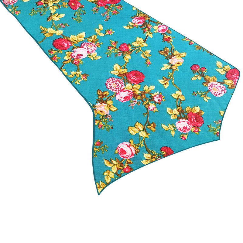 Vintage Floral Large Roses Print Table Runner, 108" Rectangle