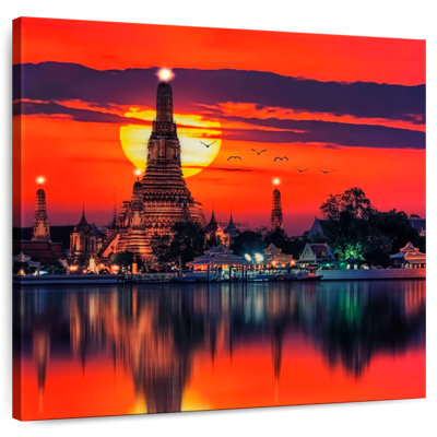 Wat Arun Temple In Bangkok Thailand II