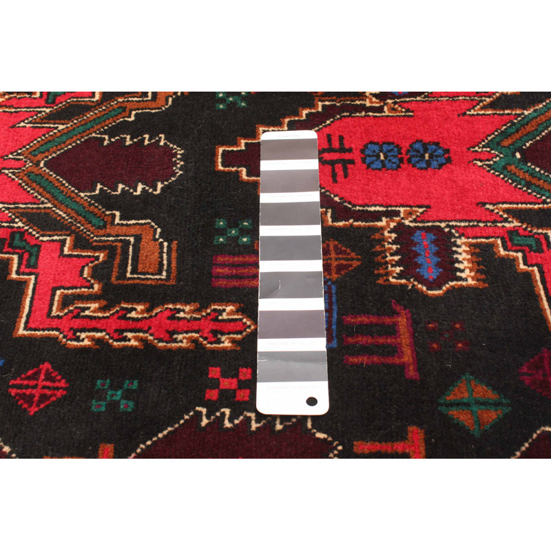 Tapis noir Teimani 2 pi 11 po x 4 pi 3 po
