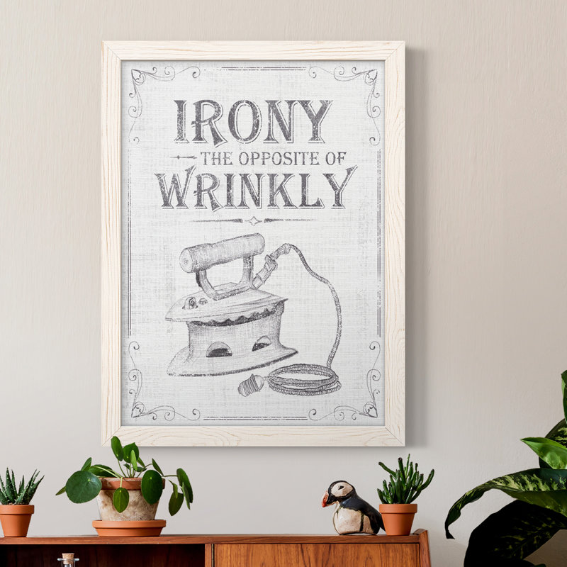 «Laundry Today II», toile encadrée de qualité supérieure - prête à être suspendue, H 44 po x l 31 po x P 1 po, Blanc