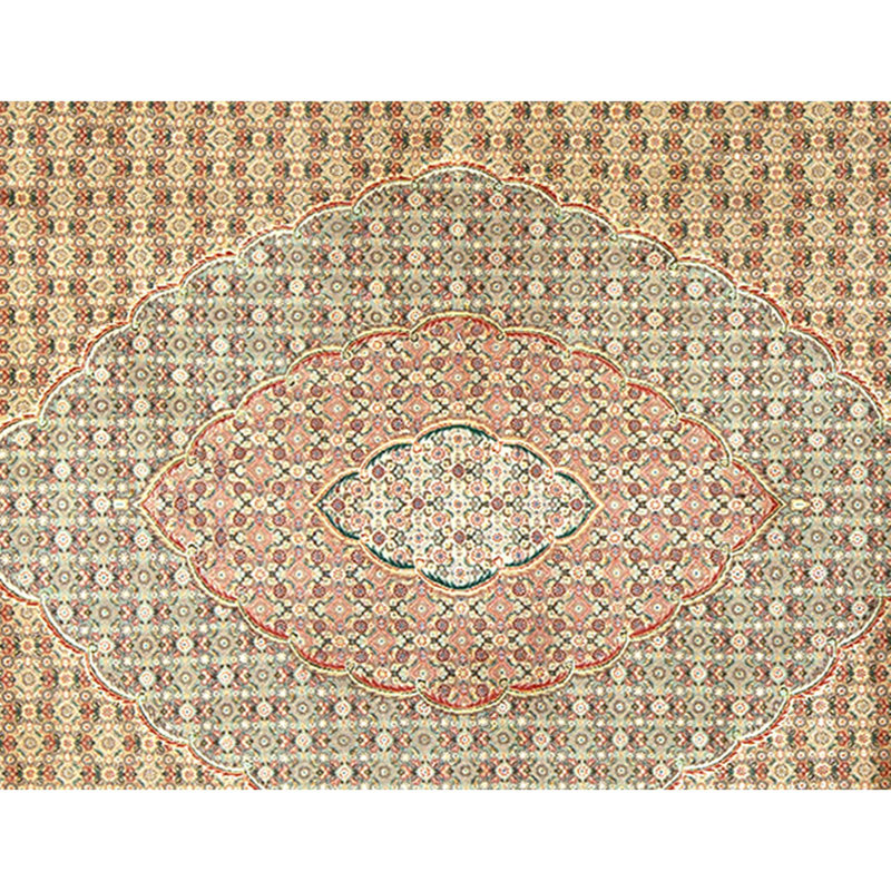 Tapis doré de haute qualité noué à la main