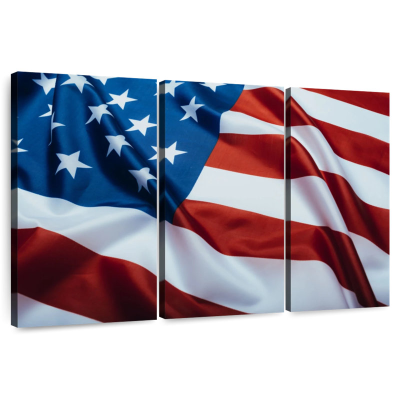 Borges Ruffled American Flag, 24" H x 38" W