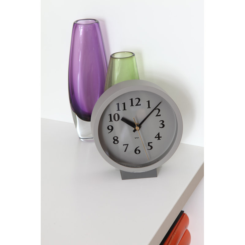 M Clock, Gray