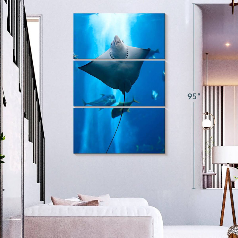 Brampt Manta Ray, 74" H x 48" W