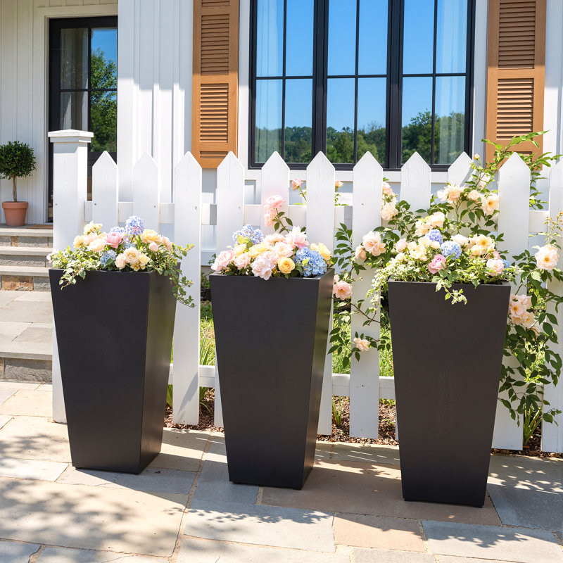 Grand pot à fleurs moderne en métal avec trou de drainage pour grandes terrasses Modern, H 26 po x l 14 po x P 14 po