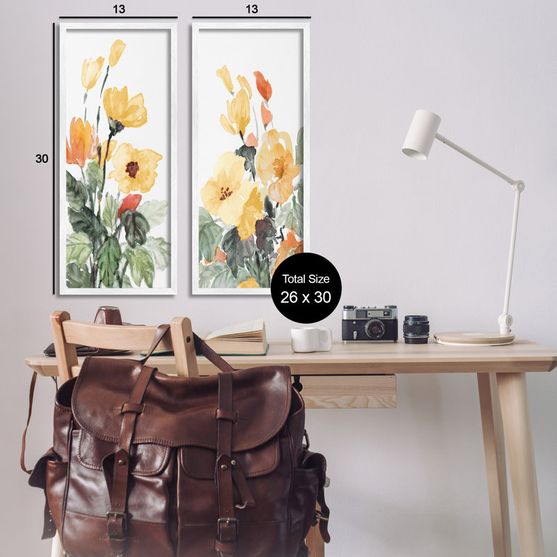 2 fleurs jaunes printanières par Lanie Loreth, H 30 po x l 13 po x P 1,5 po, Giclée encadrée blanc bord de mer