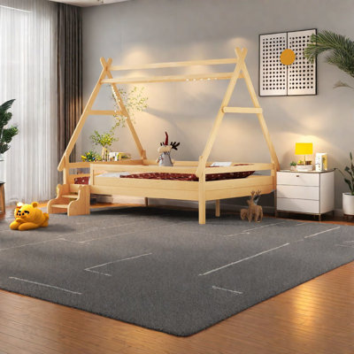 Charmant lit plateforme en bois en forme de maison avec escalier, chambre d'enfant rustique et moderne