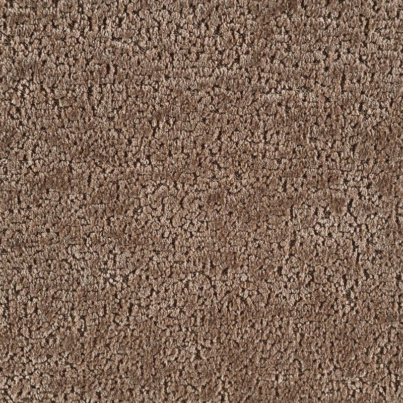 Canapé brun en chenille avec 3 coussins décoratifs assortis