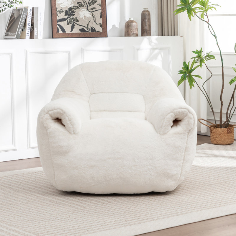 Fauteuil à billes, Fausse fourrure blanche