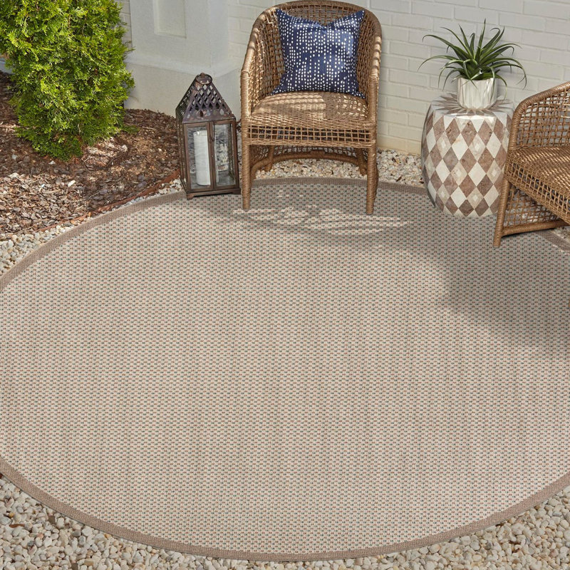 Gourlie Indoor/Outdoor Area Rug, Round 7'10"