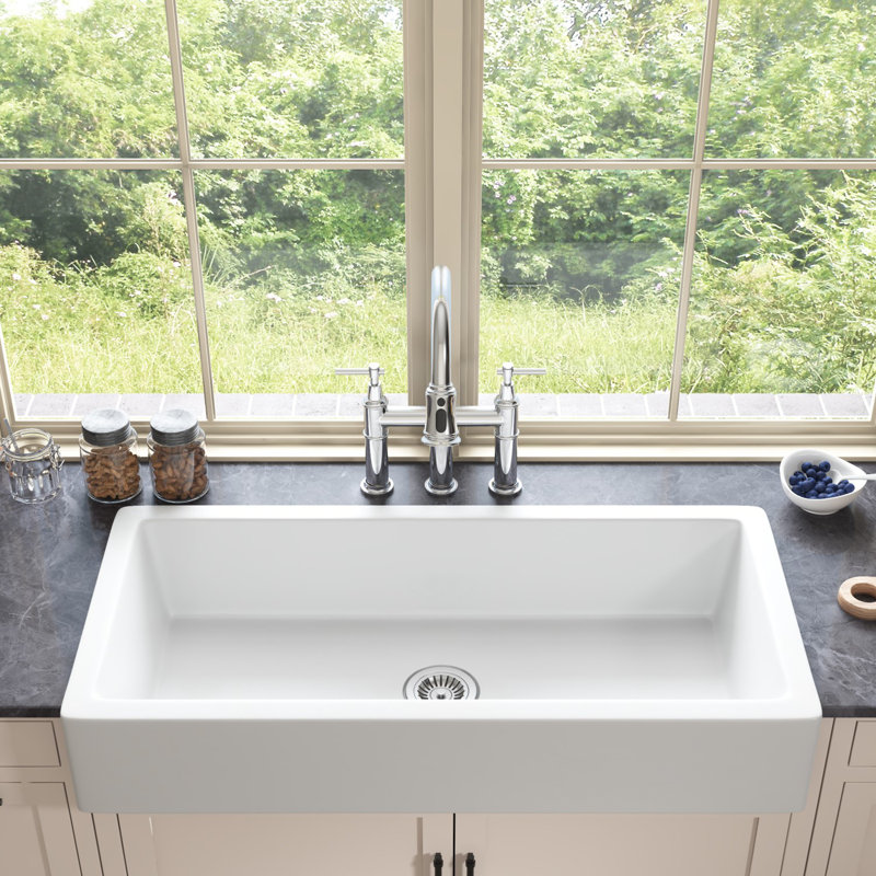 Dilon Pull Down Kitchen Faucet, Polished Chrome
