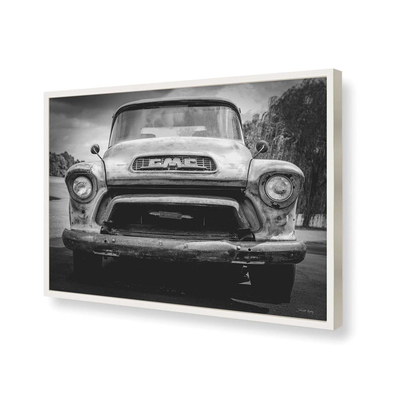 «Retro Roadtrip GMC Truck» par Jennifer Rigsby, reproduction d'art, L 40 x H 30, Impression encadrée, Blanc
