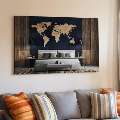 Toile, une chambre à coucher moderne avec une grande carte du monde texturée, art mural dans des tons beiges chauds sur fond bleu marine