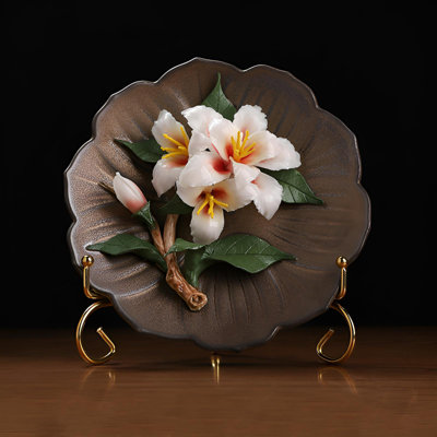 Plat en céramique floral exquis fait à la main