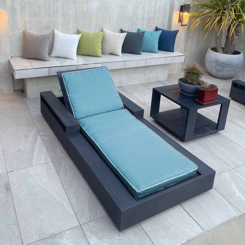 Chaise Lounge With Cord Polyester Padded Fill., Peacock
