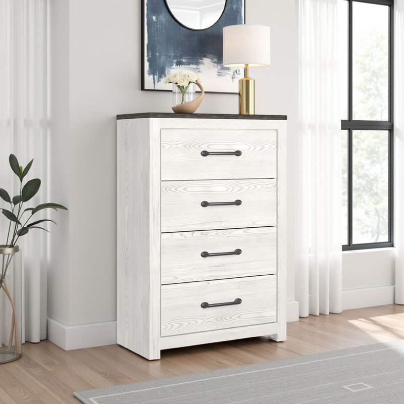 Hara 31.81'' W 4 - Drawer Dresser