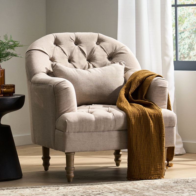 Chaise de luxe rembourrée beige avec structure en chêne et assise en tissu