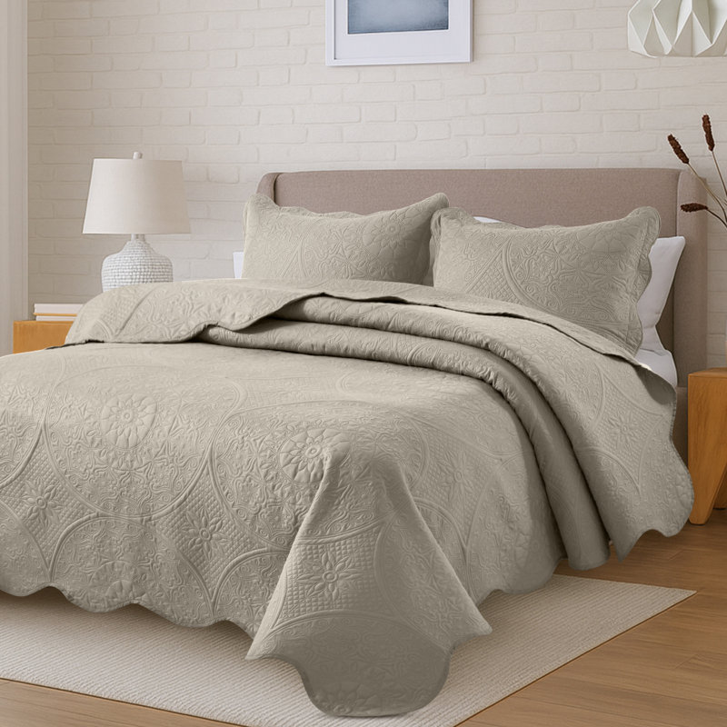 Ensemble de couvre-lit matelassé à motif floral, surdimensionné et léger avec taies décoratives, Beige