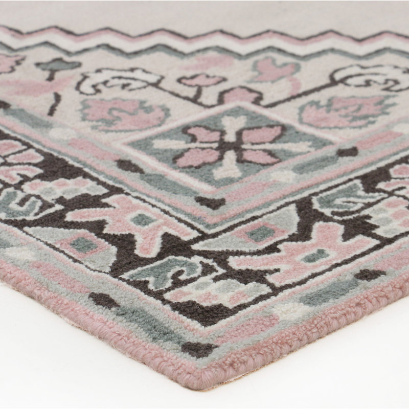 Lark Oriental Area Rug in Beige/Pink, Runner 2'6" x 7'