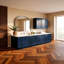 Rangement pour salle de bain - Armoire de base Shaker bleu marine de 36 po - Porte en bois massif, glissières de charnières à fermeture en douceur, boîte en contreplaqué CARB P2, tablette réglable, rangement compact pour la cuisine, la salle de bain, la buanderie et le garage. (L 36 po x P 24 po x H 34,5 po)