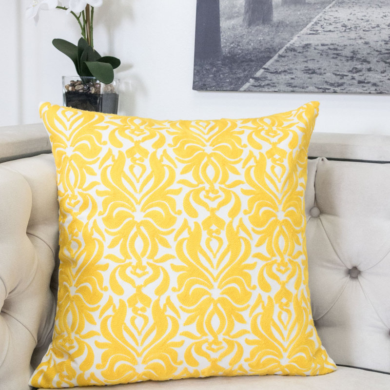  Indoor/Outdoor Cotton Throw Pillow, 18" x 18", Yellow