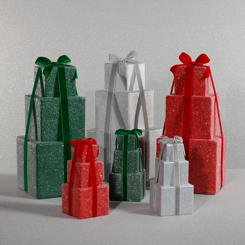 Figurine Stacked Presents, H 8,5 po x l 4 po x P 4 po, Argent argent