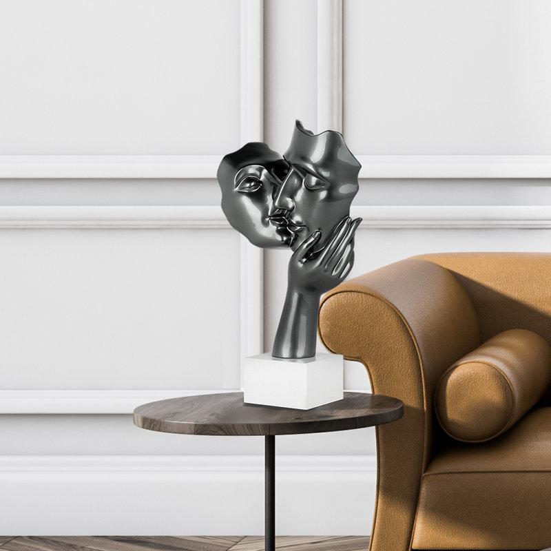 Kiss Between Lovers Resin Statue, Black