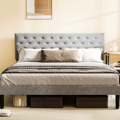Structure de grand lit gris, pieds de support centraux, capacité de charge de 705 lb, lit gris