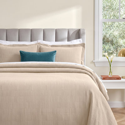 Textured Matelasse Bedspread Set