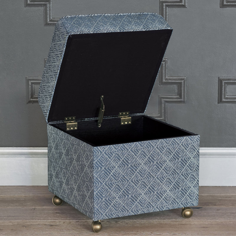 Saya Square Ottoman