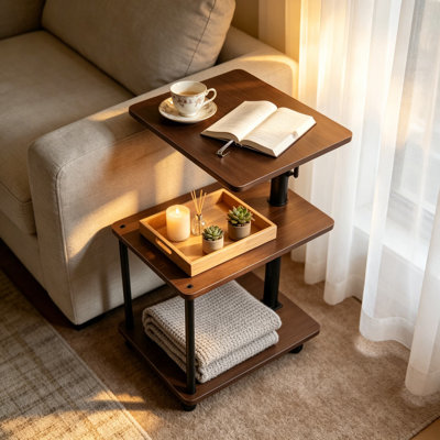 Table d'appoint pivotante à hauteur réglable, roulettes et tablette de rangement, idéale pour les petits espaces, canapé, canapé, fauteuil inclinable, salon et chambre à coucher, bois d'ingénierie certifié FSC, aspect noyer