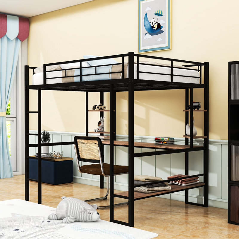 Lit mezzanine double avec long bureau et tablettes, garde-corps