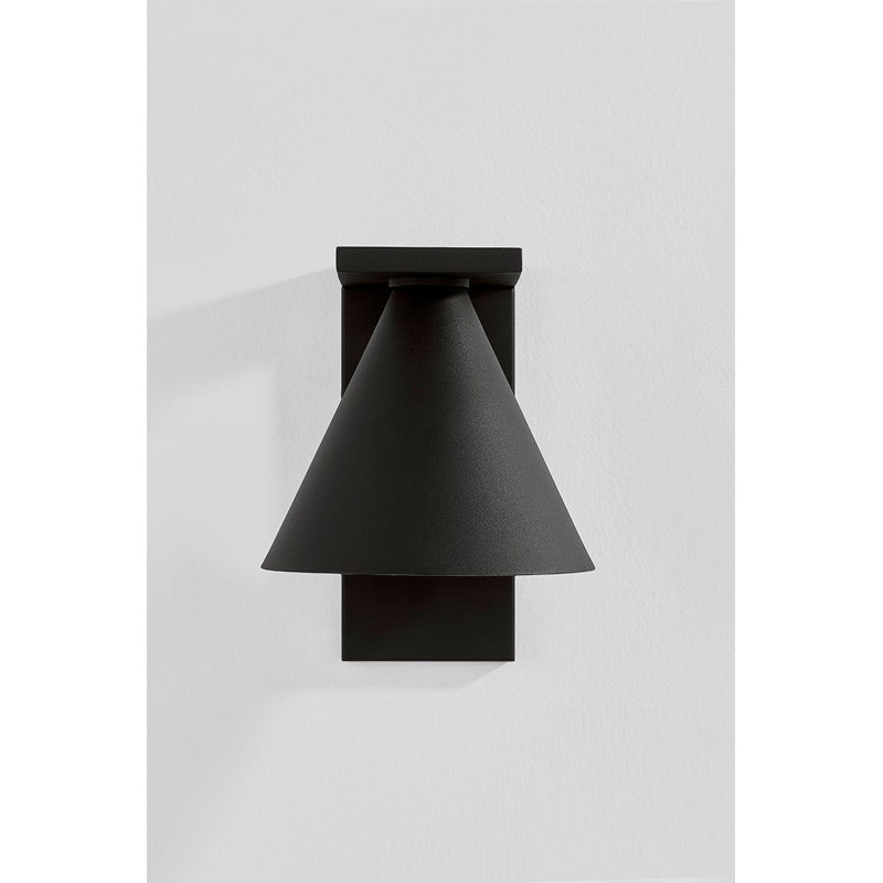 Sean 1 Light Wall Sconce, 8.75" H x 7" W x 7" D