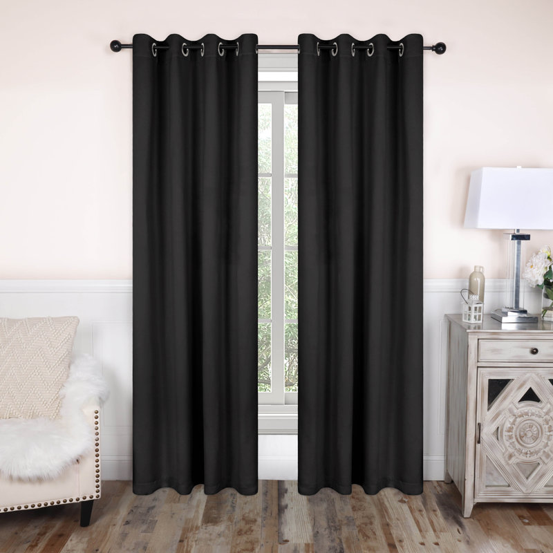 Paire de rideaux obscurcissant avec œillets Millendon, Noir, L 46 po x L 108 po