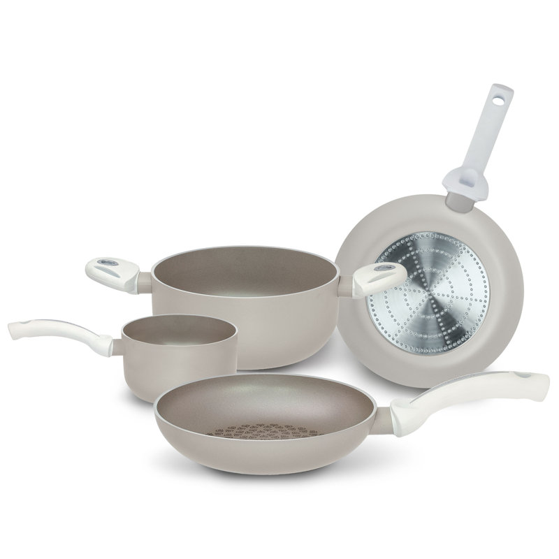 White Diamond 4 - Piece Non-Stick Aluminum Cookware Set