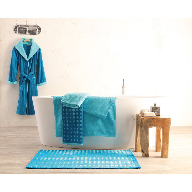 Dot-Madison Mulit-Size Set, Stream