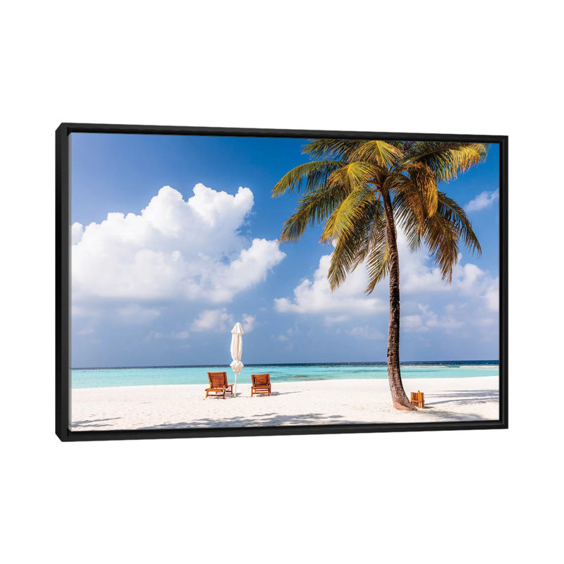 «Sunchairs on a Beach», H 18 po x l 26 po x P 1,5 po, Toile avec cadre noir