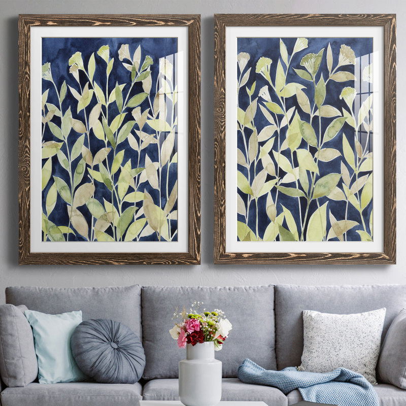 Indigo Blooming Night I encadré mat - prêt à accrocher, H 43,5 po x l 31,5 po x P 1 po, Noyer