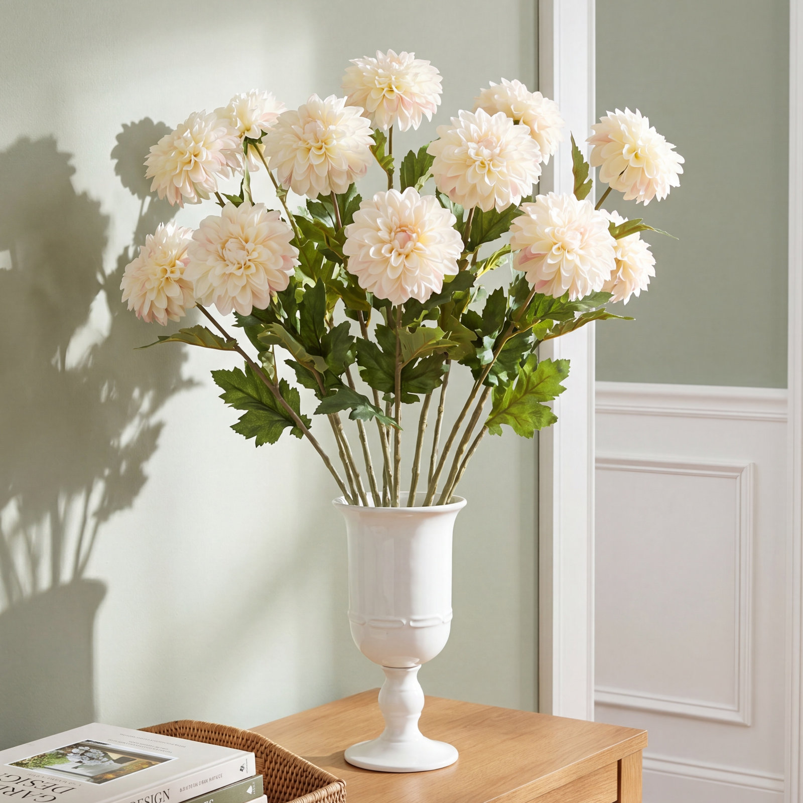 Rimma Dahlia Stems, Cream
