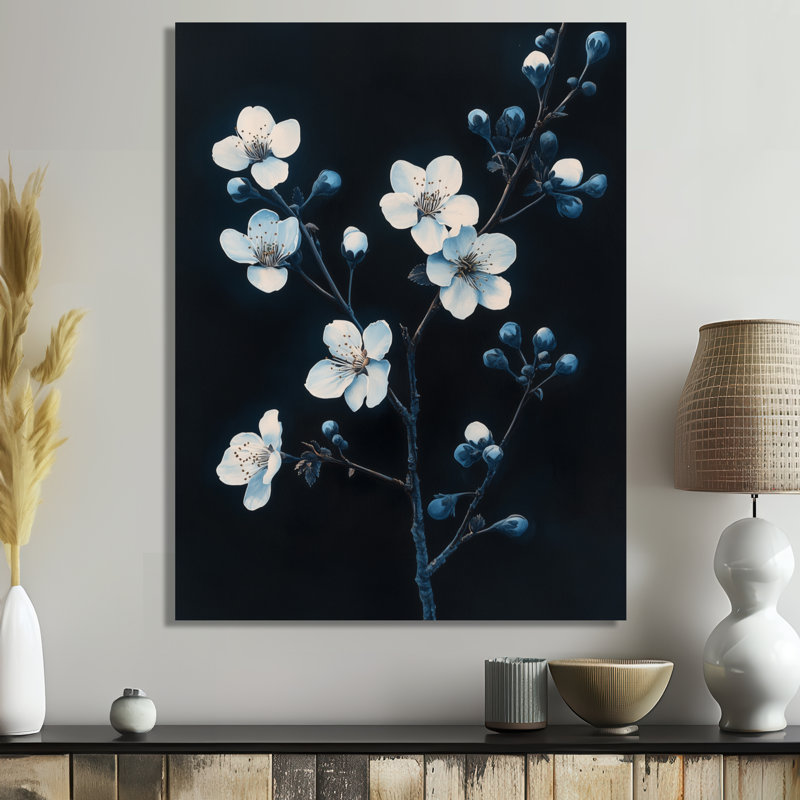 Indigo Night Bloom I - Décoration murale sur toile Fleurs de cerisier, H 32 po x l 16 po, Toile tendue