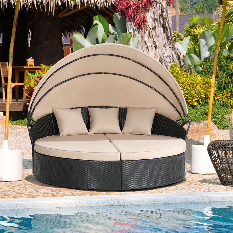 Lit de jour de patio avec coussins Thornton Furniture