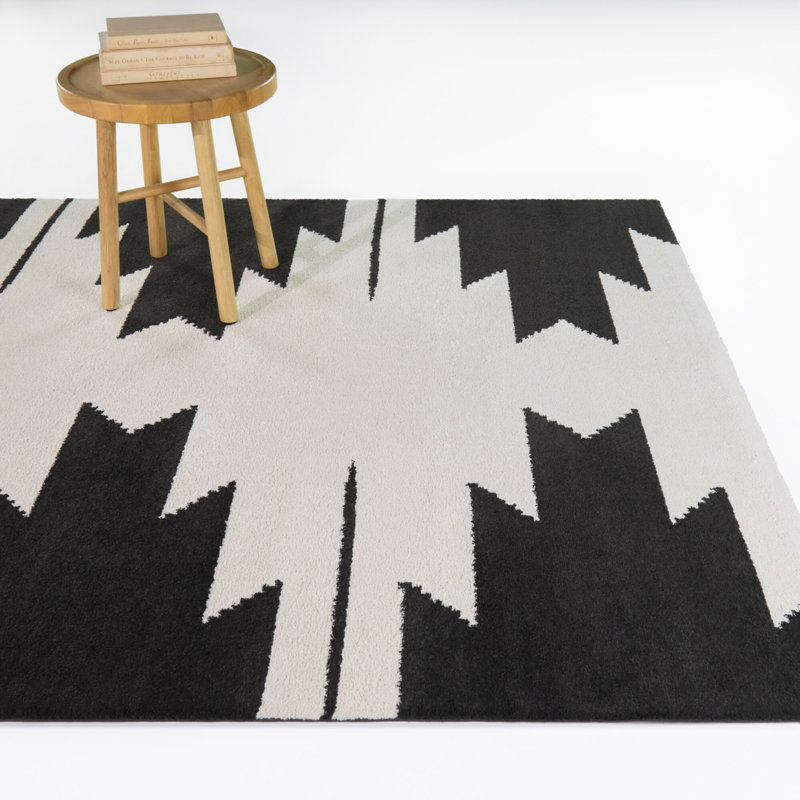 Tapis crème / noir Tolson, 7 pi 10 po x 10 pi